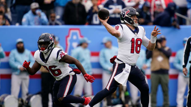 Houston Texans quarterback Case Keenum (18) warms up before the game against the New York Jets at MetLife Stadium.